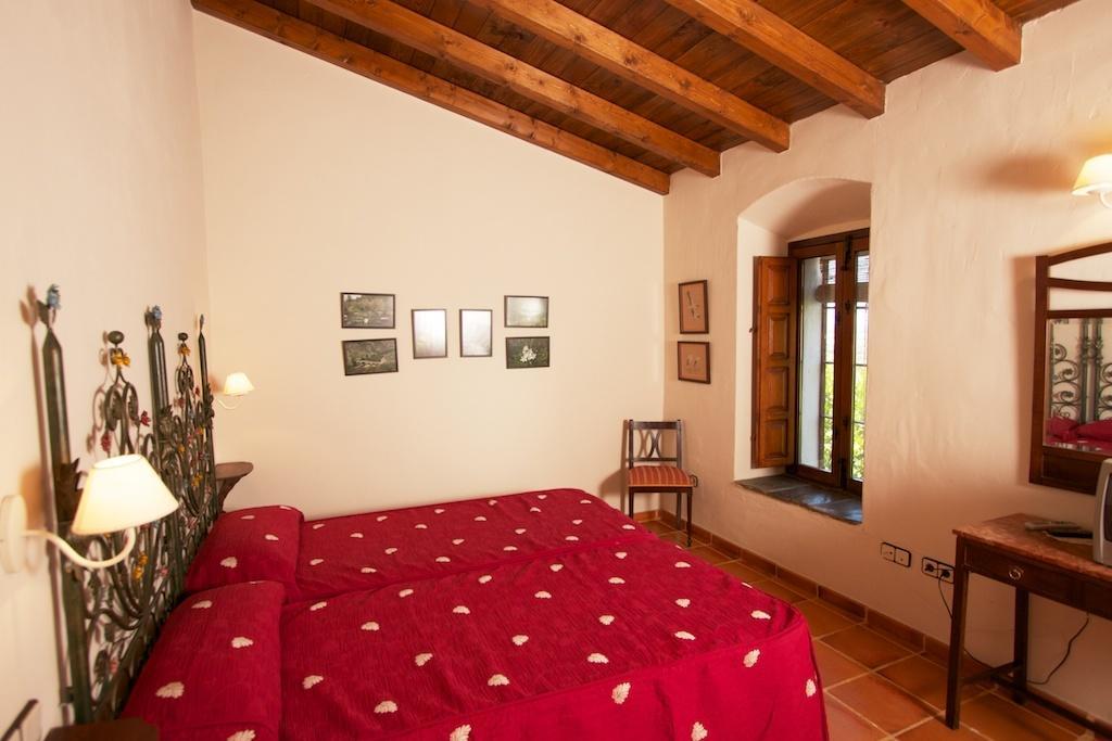 Palacio Viejo De Las Corchuelas Torrejón el Rubio Quarto foto